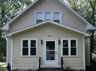 202 W Martin St, Forrest, IL 61741