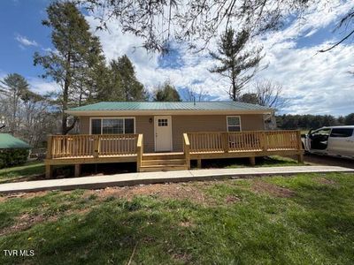 1249 W Main St, Mountain City, TN, 37683