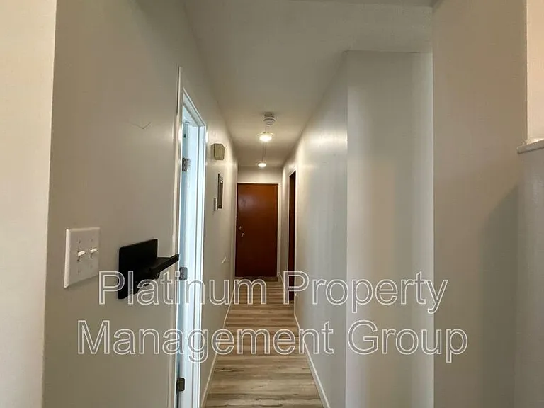 2024 35th Ave SW #1A — Photo 1