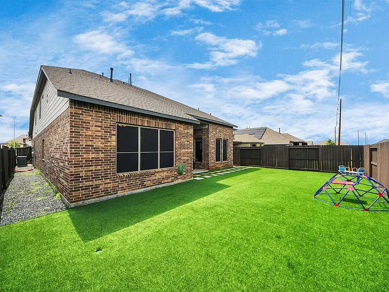 10410 Carina Cloud Ln — Photo 6
