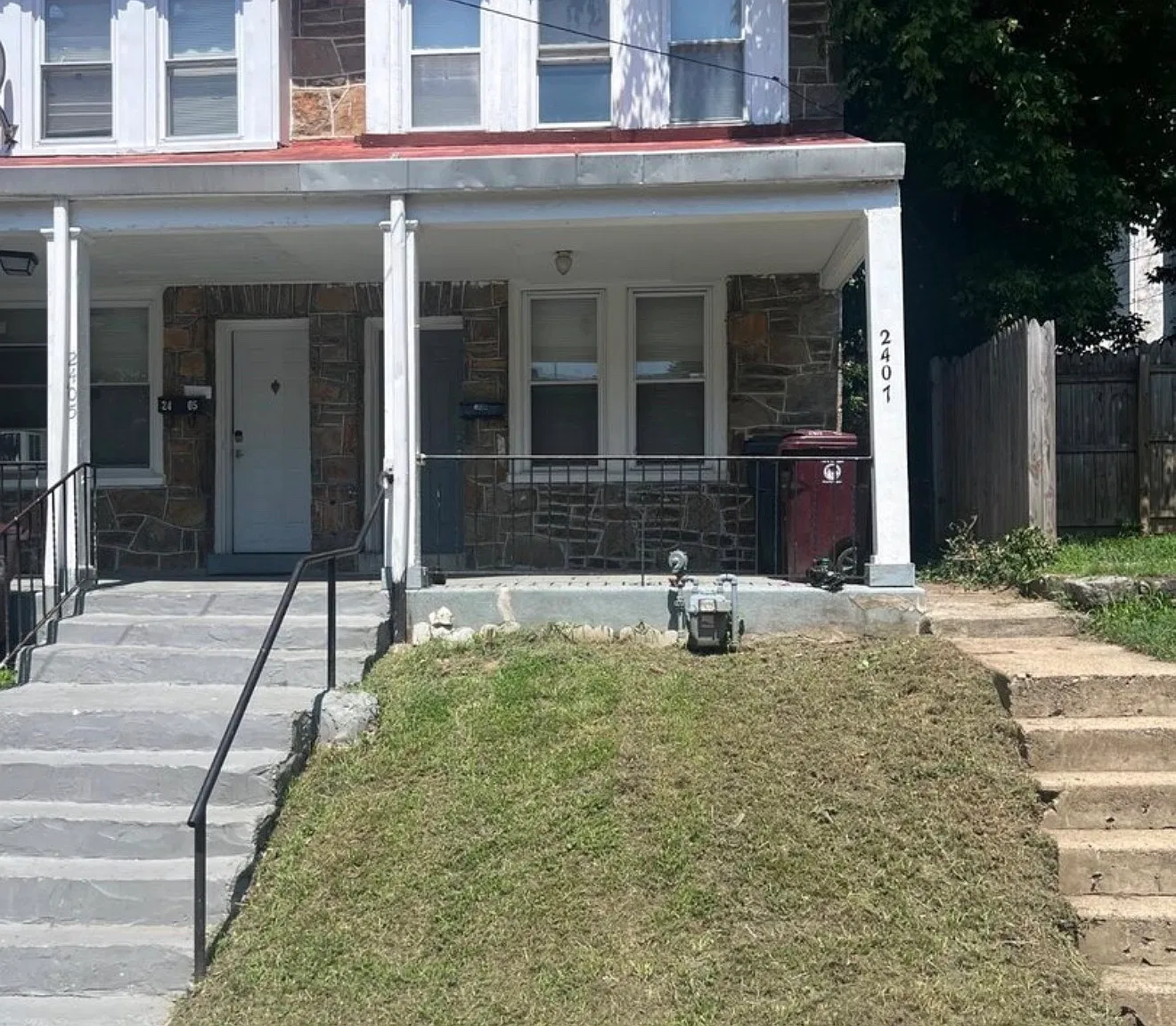 3 bed, 1150 sqft, $1,700 — Photo 1