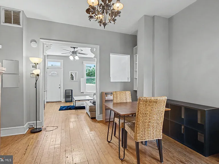 14 Poultney St — Photo 8