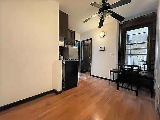 Rented by PocketBroker Inc | media 11