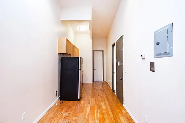 Rented by Brooklyn Group | media 6