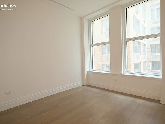 5th image of 108 Leonard St #7R