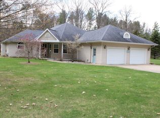 1811 Twin Birch Rd NE, Kalkaska, MI 49646