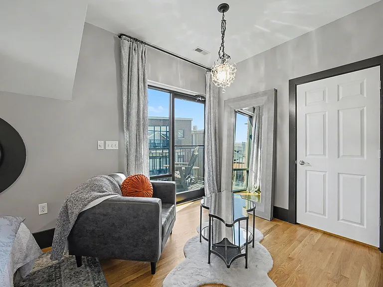261 S Limestone St #304 — Photo 42