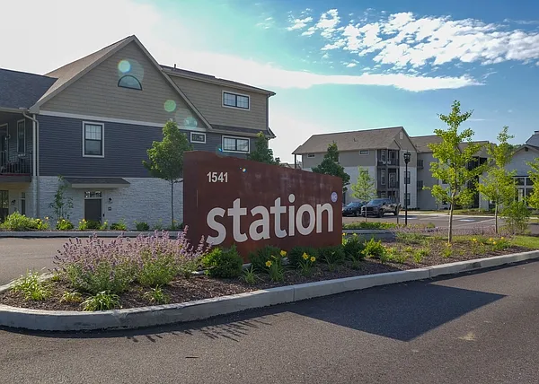 VC Station Apartments — Photo 1