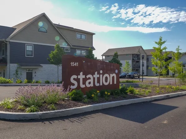 VC Station Apartments, 1541 E Turkeyfoot Lake Rd #222, Akron, OH 44312