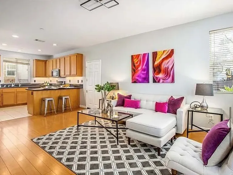 25963 Newport Ave — Photo 8