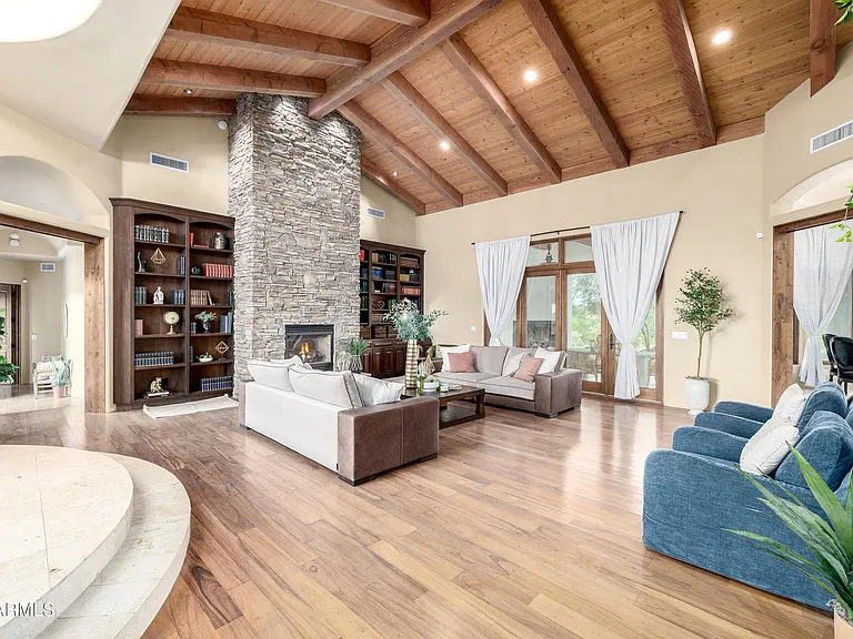 5276 N Winchester Rd — Photo 8