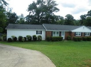 384 Stallion Rd, Inman, SC 29349