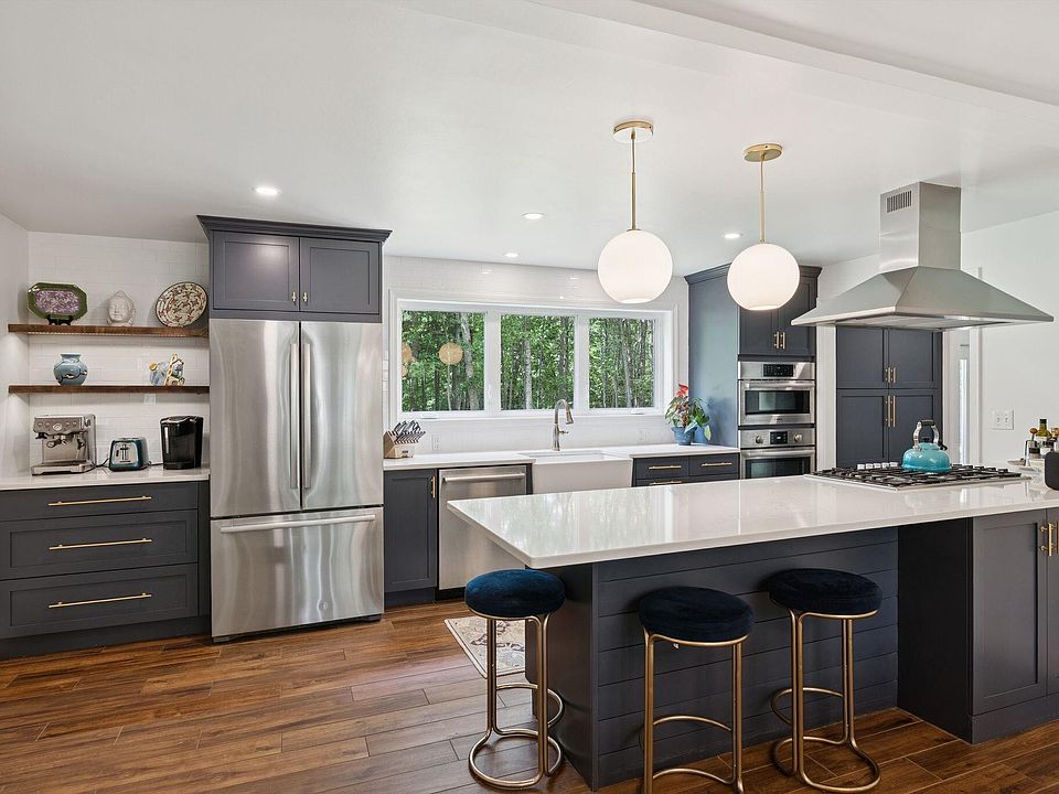 1st image of 6 Beechwood Lane