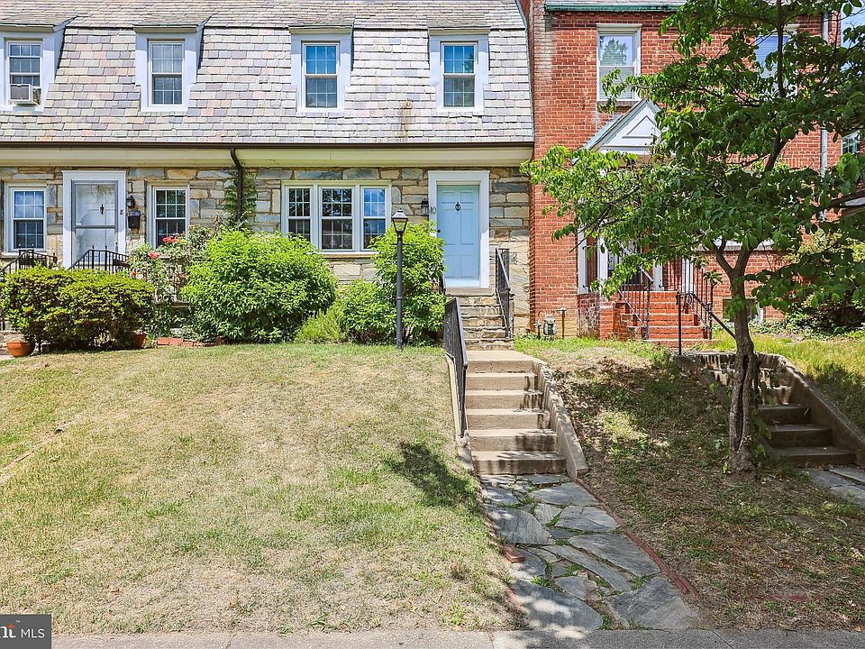 1st image of 10 E Rosemont Ave