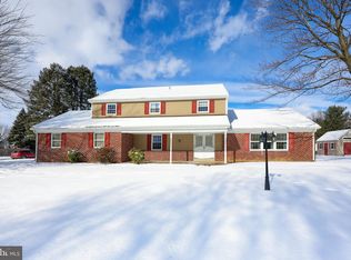 7 Blaine Ave, Leola, PA