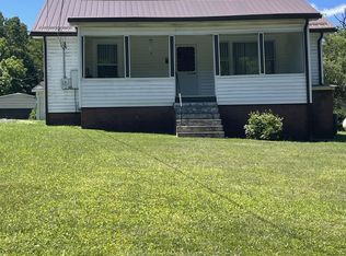 22 Grose Ln, Ansted, WV 25812