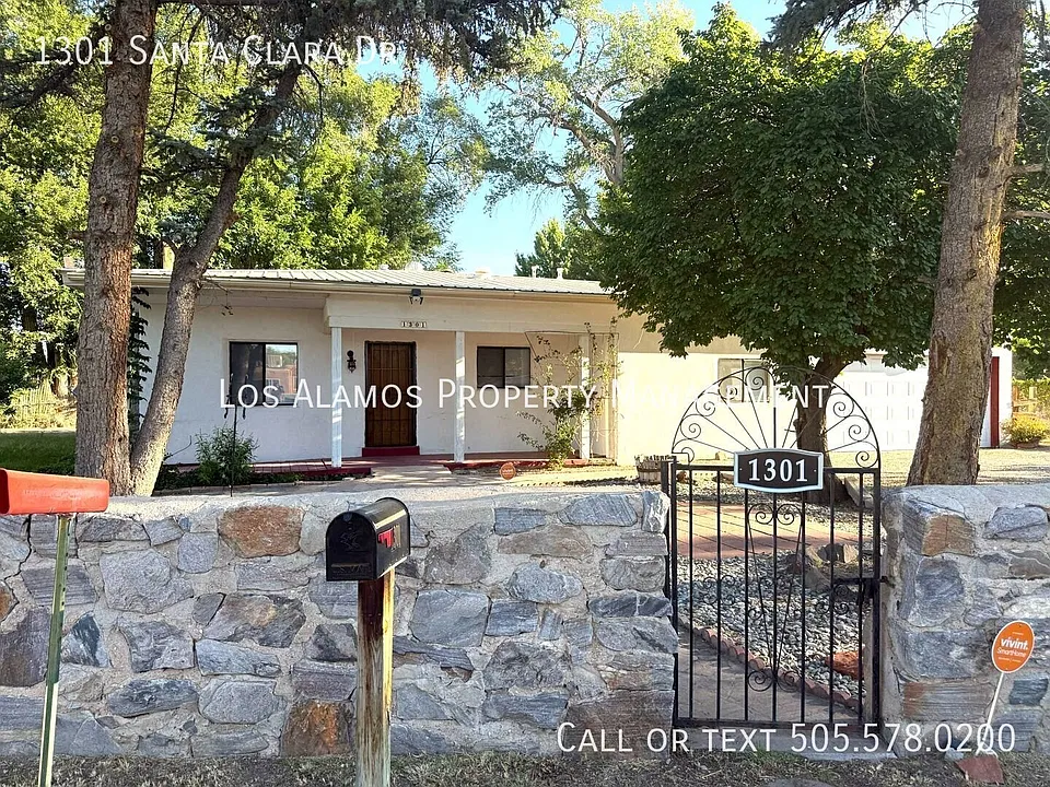 1301 Santa Clara Dr