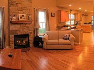 10365 Maine Dr, Crown Point, IN 46307