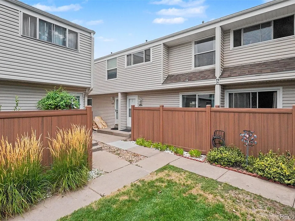 4286 E Maplewood Way