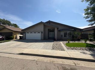 1040 N Sumter Ct, Visalia, CA