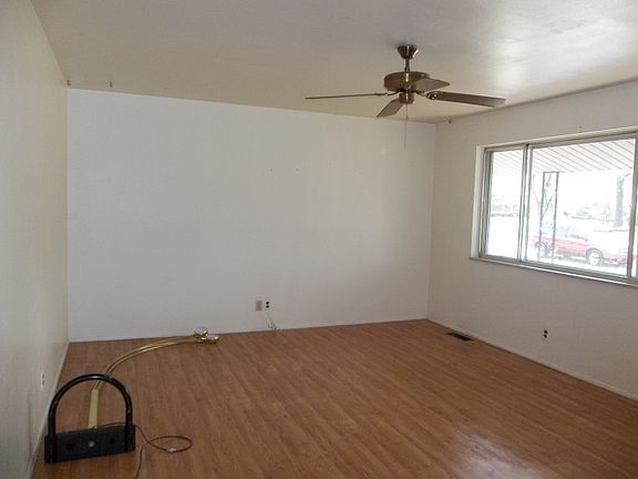 2nd image of 1505 Fox Run Dr