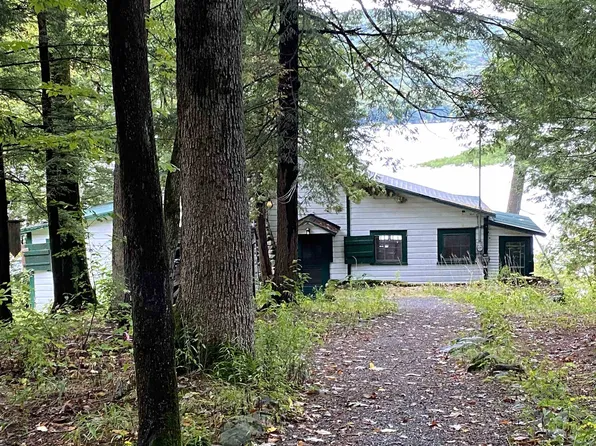 53 Lakeview Drive, Leicester, VT 05733