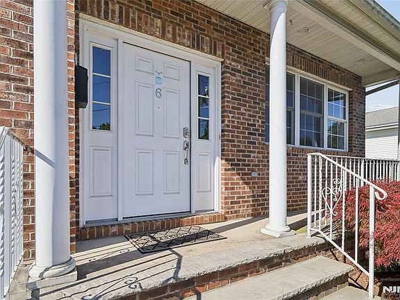5th image of 6 Lamring Dr