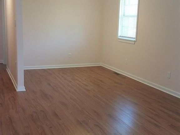 4th image of 1251 Trent Blvd