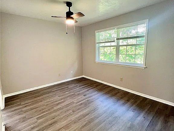 5th image of 316 Manuel Dr APT B