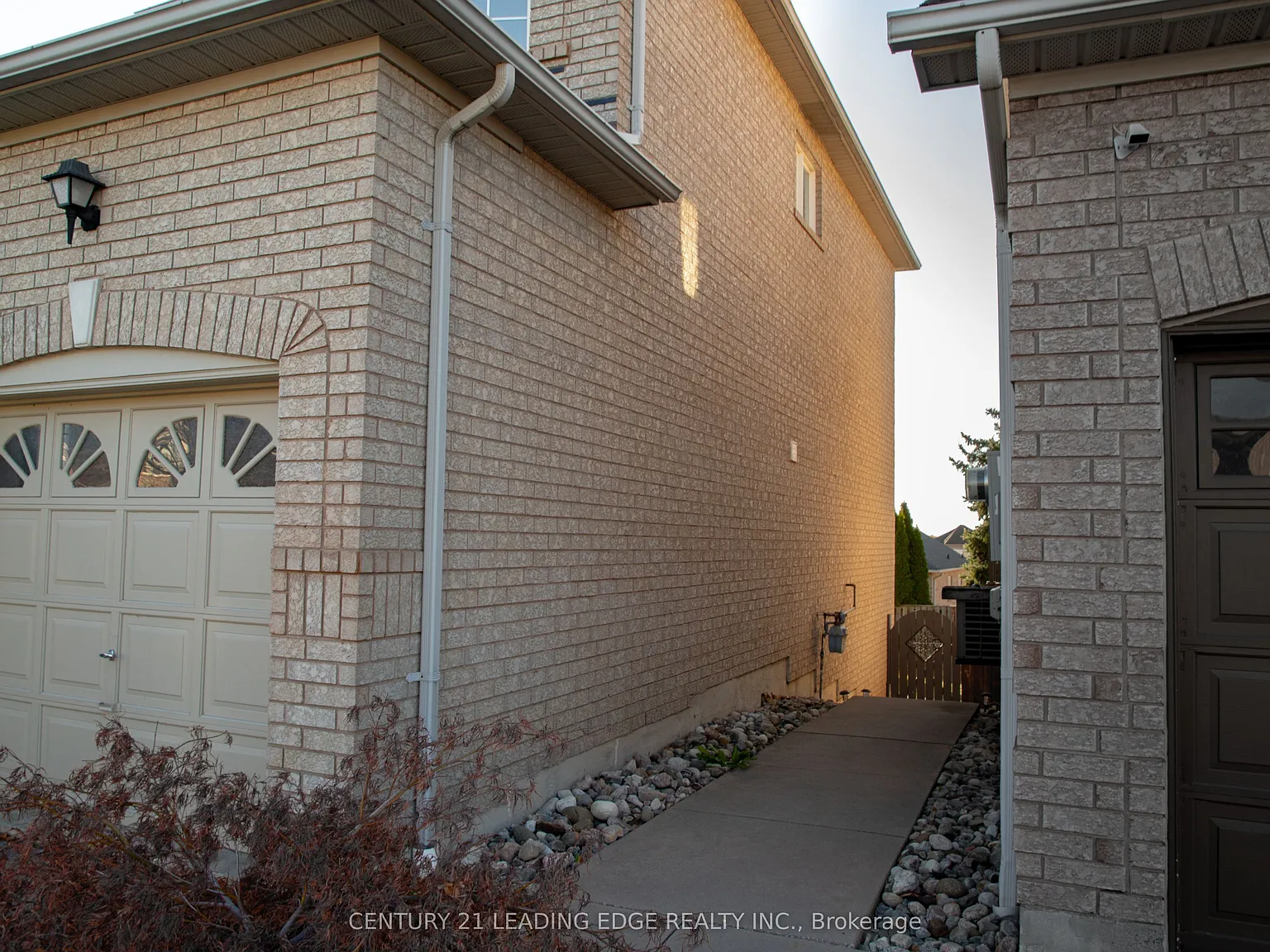 4 bed, $4,400 — Photo 4