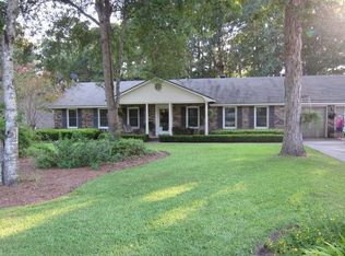 102 Pheasant Ln, Summerville, SC 29485
