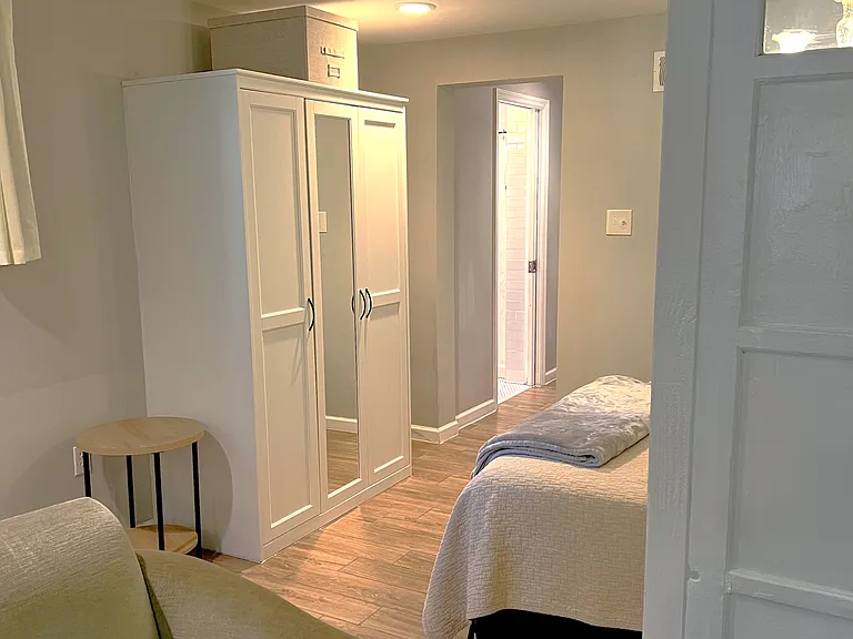 3277 N Whitney Ave — Photo 7