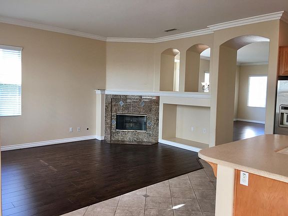 5th image of 2554 High Trail Ct