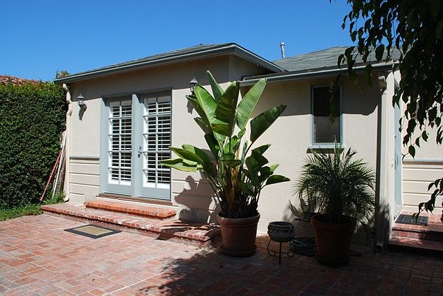 1st image of 8723 Ashcroft Ave