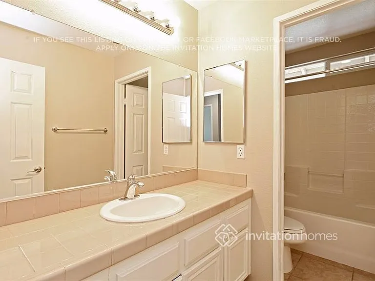 5180 Ravenstone Dr — Photo 17