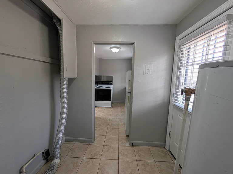 1310 Moline St #1310 — Photo 7
