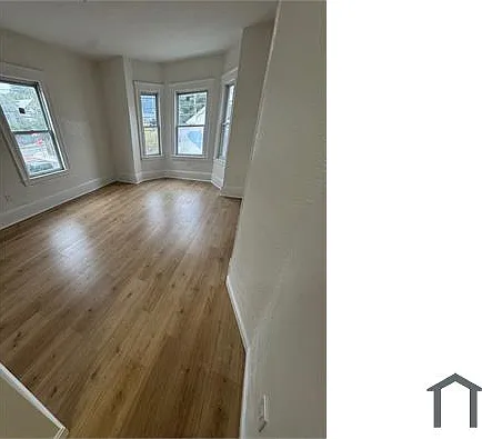 9 Addison St #2
