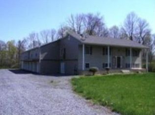 145 Chenoweth Dr, Bunker Hill, WV 25413