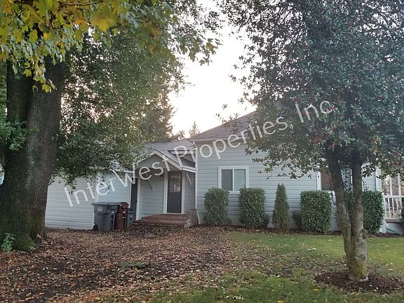 4th image of 670 SE Walnut St