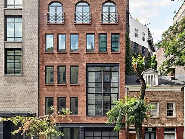 484 Greenwich St, New York, NY 10013
