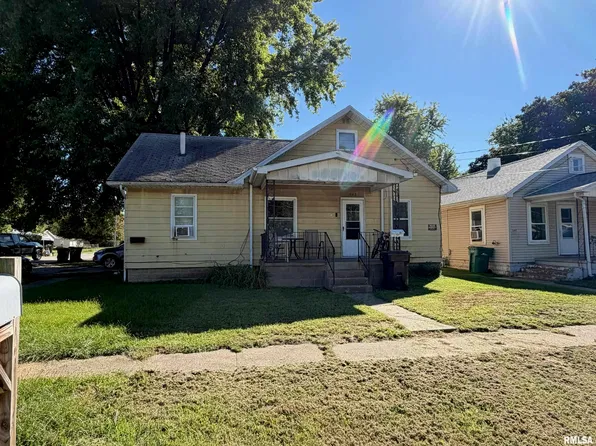 203 Chicago St, East Peoria, IL 61611