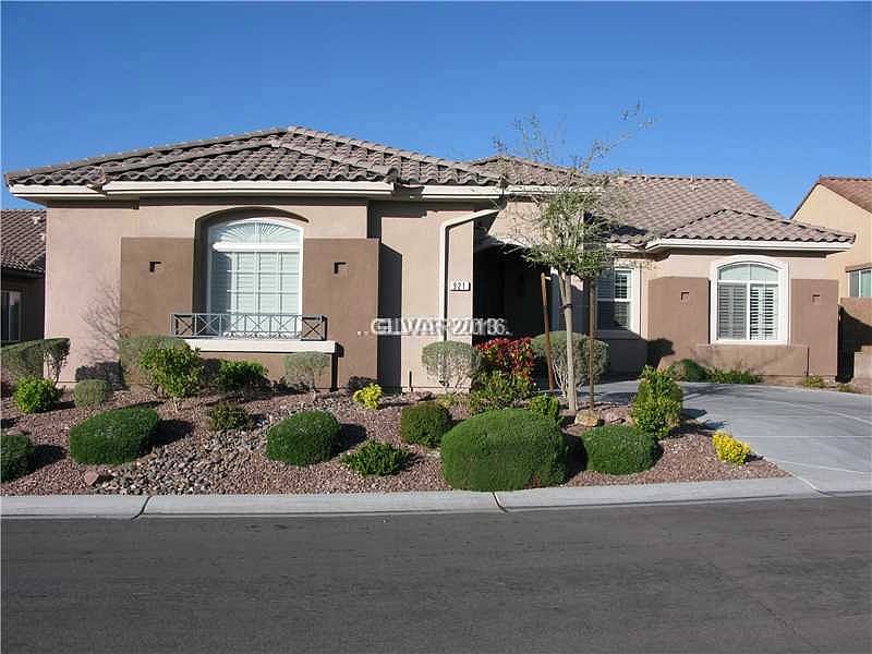 1st image of 921 Estrella Vista St