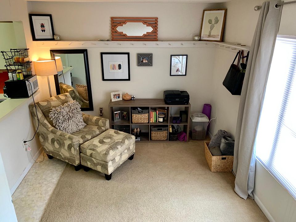 1st image of 1600 Park Cir APT 307