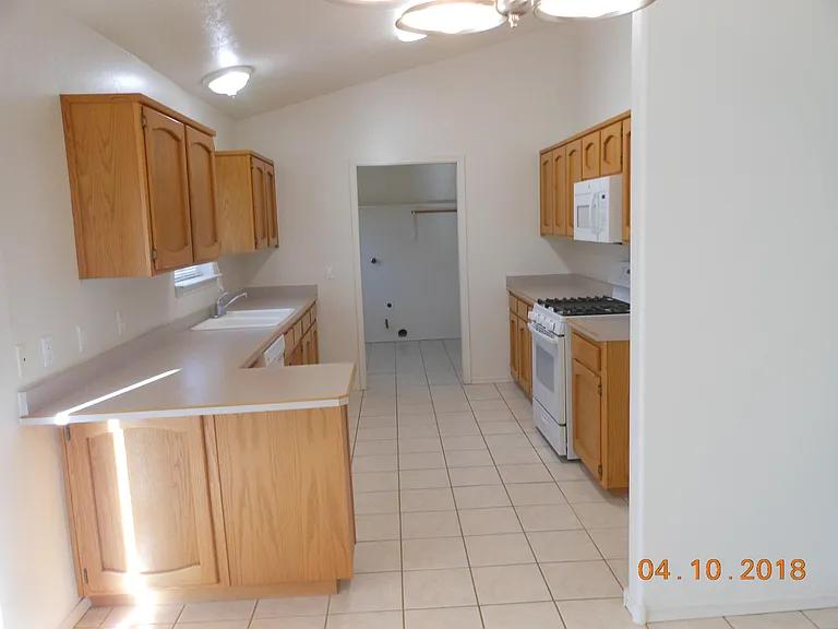 14 Lola Ct — Photo 12