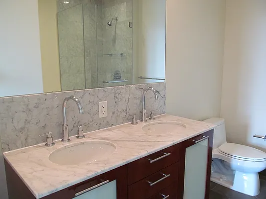 Rented by Lisa Management | media 33