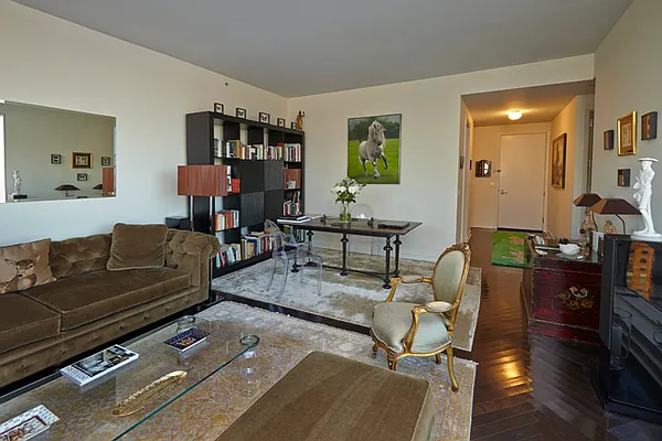 Rented by Brown Harris Stevens | media 15