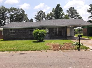 1518 27th St N, Columbus, MS 39701
