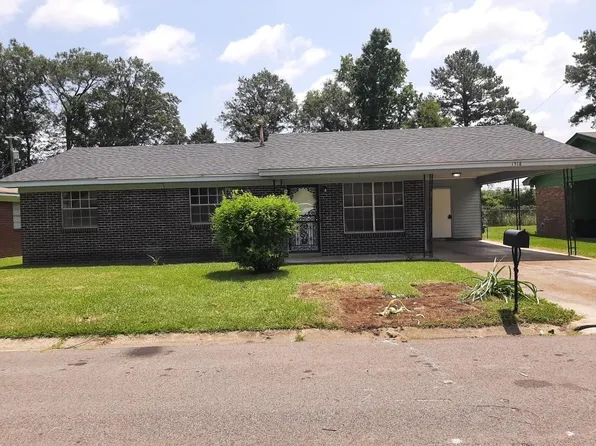 1518 27th St N, Columbus, MS 39701