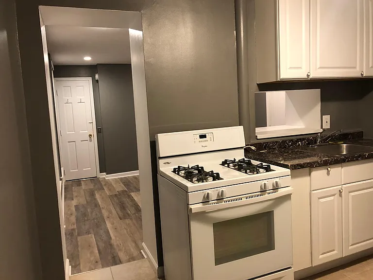 1625 Beason St #2 — Photo 4