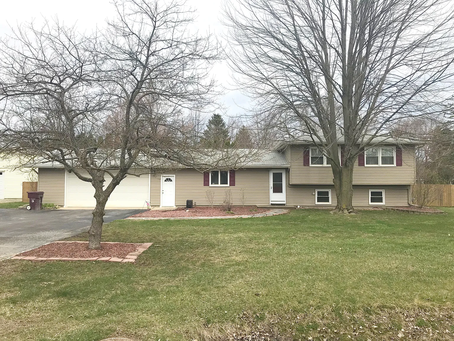 45850 Hull Rd photo 1